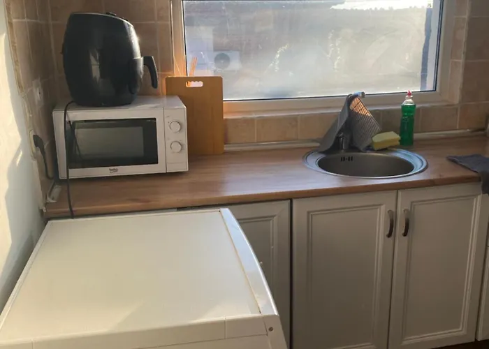 Bellas Place * Γιάμπολ